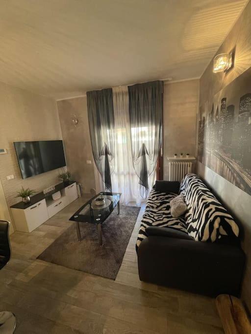 Apartamento Dave'S House Reggio Emilia Exterior foto